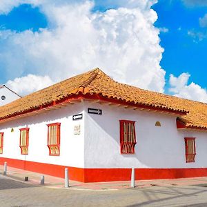 Hotel Cacique Real